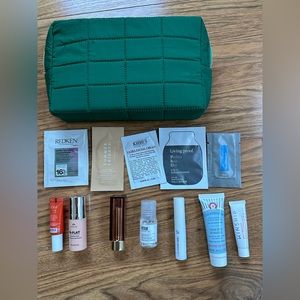 BEAUTY BUNDLE + SEPHORA BRANDED MAKEUP BAG